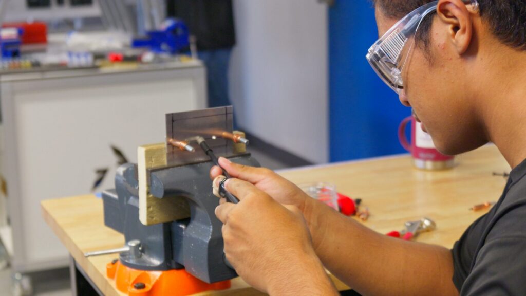 New aeronautics mechanics program