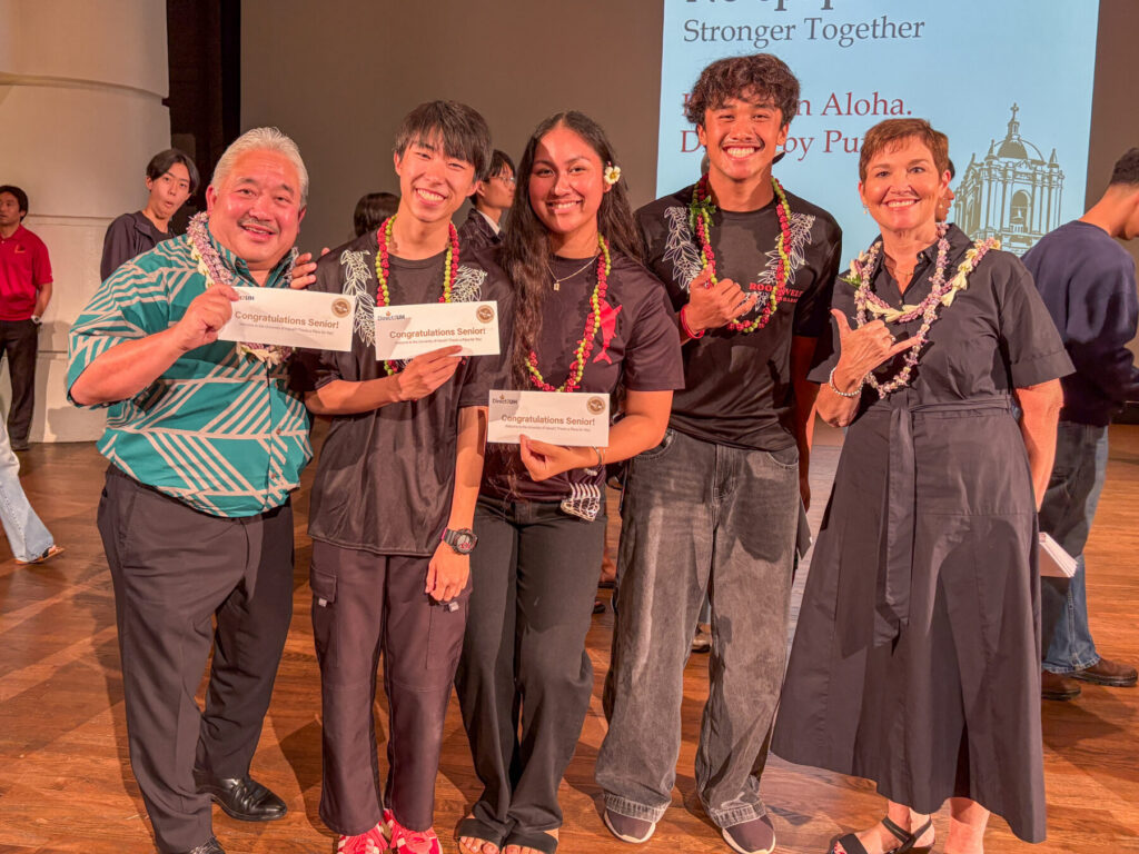 Three students with superintendent and University of Hawaii president