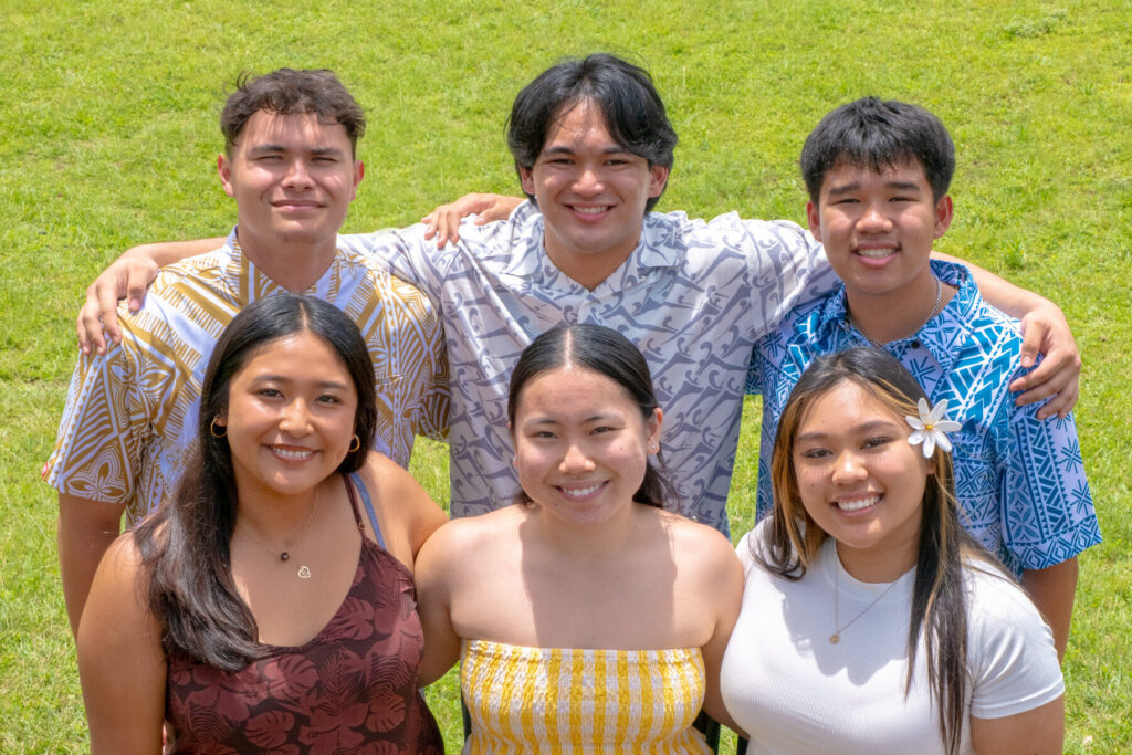Lānaʻi High Associate degree seniors