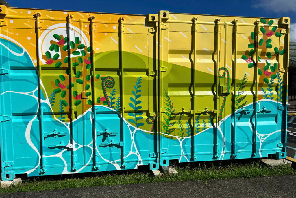 Waiākeawaena Elementary mural