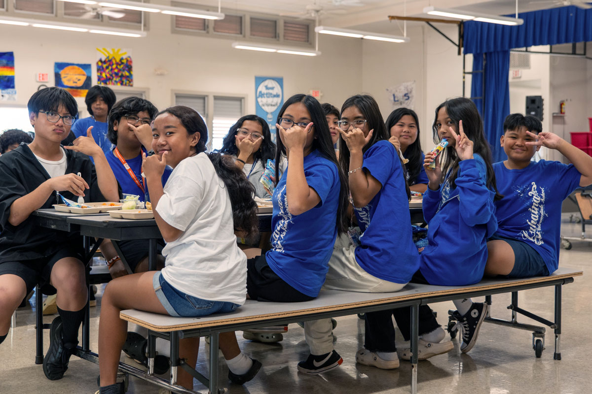 group shot of student at lunch
