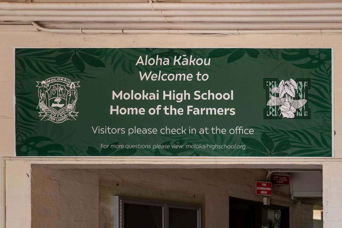 welcome sign