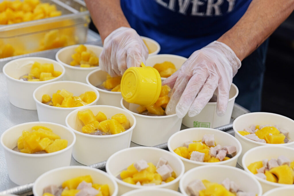 School food serving kalo