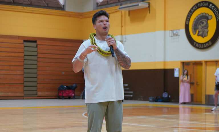 Dillon Gabriel speaks at Mililani High School.